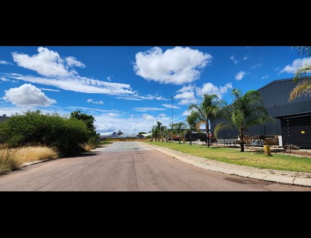 1,819M² VACANT LAND FOR SALE IN MAGNA VIA INDUSTRIAL